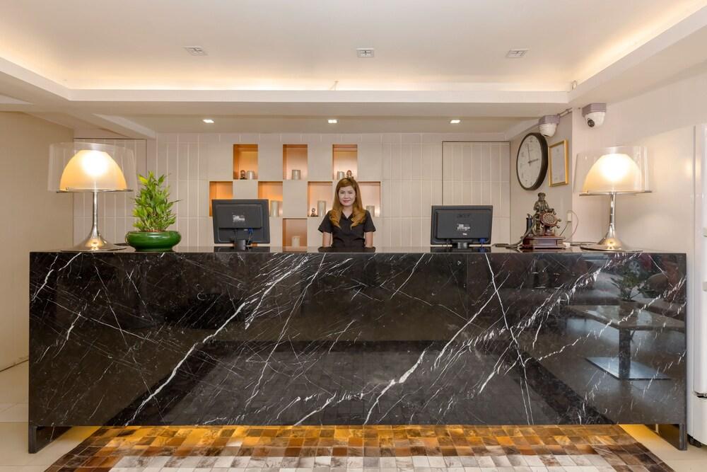 Hotel The Golden Boutique And 3*